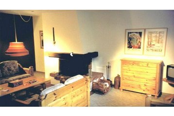 Switzerland Privát Cunter, Exterior